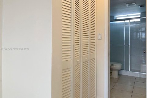 Купить кондоминиум в Авентура, Флорида 1 спальня, 70.88м2, № 2007072 - фото 9