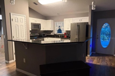 Casa en venta en Deltona, Florida, 3 dormitorios, 146.14 m2 № 2095768 - foto 4