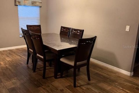 Casa en venta en Deltona, Florida, 3 dormitorios, 146.14 m2 № 2095768 - foto 5