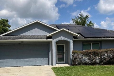 Villa ou maison à Deltona, Floride 3 chambres, 146.14 m2 № 2095768