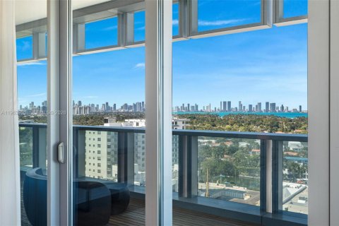 Condo in Miami Beach, Florida, 4 bedrooms  № 2026209 - photo 5