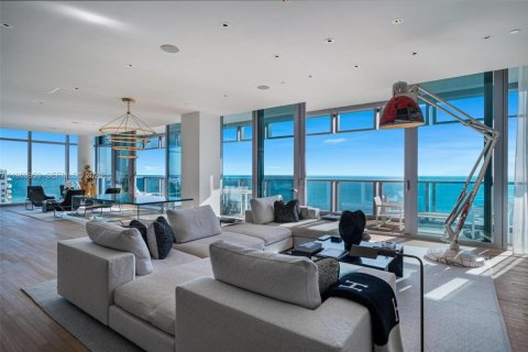 Condo in Miami Beach, Florida, 4 bedrooms  № 2026209 - photo 16