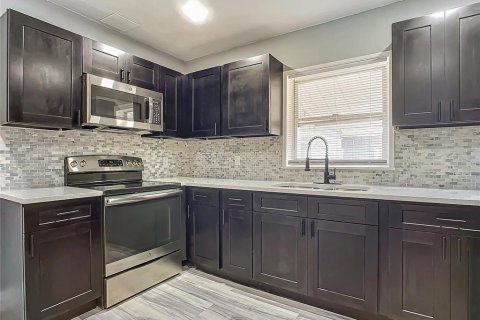 Casa en venta en DeLand, Florida, 3 dormitorios, 178.47 m2 № 1558854 - foto 9