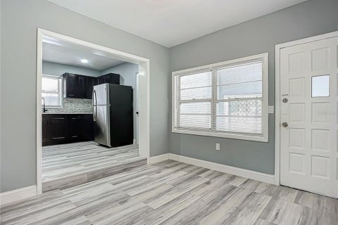 Casa en venta en DeLand, Florida, 3 dormitorios, 178.47 m2 № 1558854 - foto 4