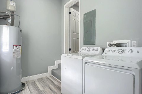 Casa en venta en DeLand, Florida, 3 dormitorios, 178.47 m2 № 1558854 - foto 24