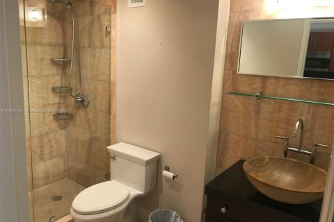 Condominio en alquiler en Miami Beach, Florida, 50.63 m2 № 1812378 - foto 15