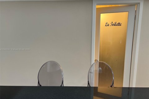 Condominio en alquiler en Miami Beach, Florida, 50.63 m2 № 1812378 - foto 13
