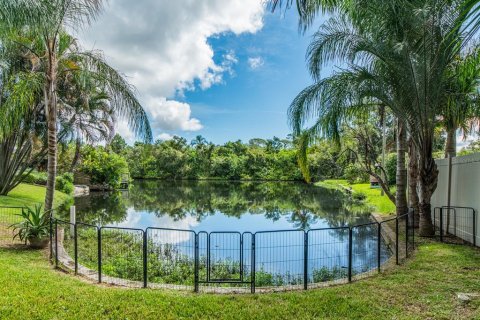 Villa ou maison à vendre à Clearwater, Floride: 3 chambres, 139.17 m2 № 2347102 - photo 2