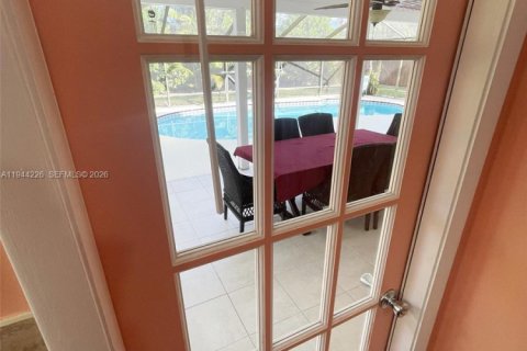 House in Port St. Lucie, Florida 3 bedrooms, 129.51 sq.m. № 2001611 - photo 29