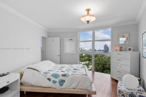 Condo in Sunny Isles Beach, Florida, 3 bedrooms  № 1925138 - photo 19