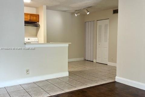 Condo in Plantation, Florida, 2 bedrooms  № 1944949 - photo 3