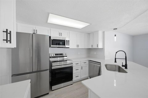 Villa ou maison à vendre à Port Richey, Floride: 3 chambres, 140.38 m2 № 2434462 - photo 18
