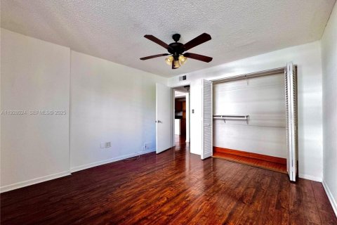 Copropriété à vendre à Miami Beach, Floride: 1 chambre, 51.47 m2 № 1988252 - photo 11