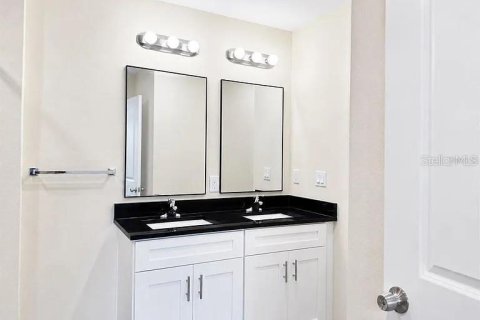 Touwnhouse à vendre à Tampa, Floride: 3 chambres, 178.19 m2 № 2133411 - photo 15