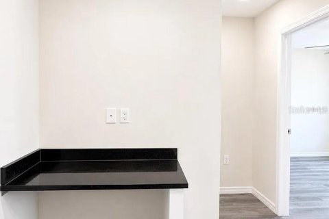 Touwnhouse à vendre à Tampa, Floride: 3 chambres, 178.19 m2 № 2133411 - photo 17