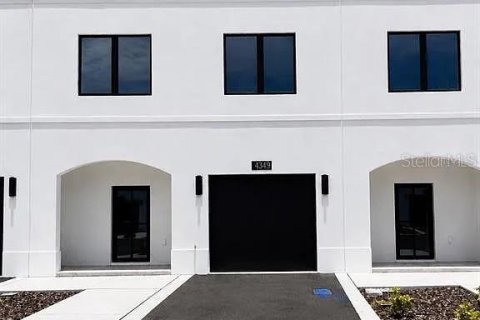Touwnhouse à vendre à Tampa, Floride: 3 chambres, 178.19 m2 № 2133411 - photo 28