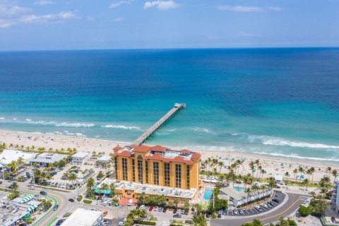 Copropriété à vendre à Deerfield Beach, Floride: 2 chambres, 114.55 m2 № 950096 - photo 1