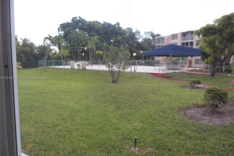 Condominio en venta en Miami, Florida, 1 dormitorio, 83.43 m2 № 2016232 - foto 6