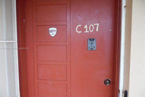 Condo à Miami, Floride, 1 chambre  № 2016232