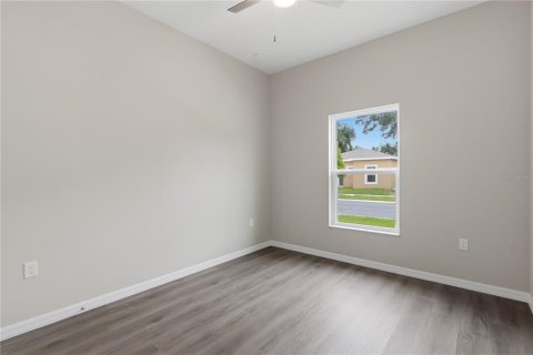 Villa ou maison à vendre à Tampa, Floride: 3 chambres, 116.22 m2 № 2201258 - photo 8