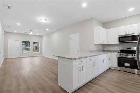Villa ou maison à vendre à Tampa, Floride: 3 chambres, 116.22 m2 № 2201258 - photo 2