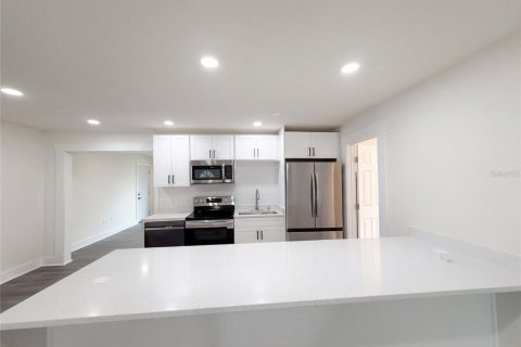 Villa ou maison à vendre à Ocala, Floride: 3 chambres, 165.55 m2 № 2414045 - photo 6