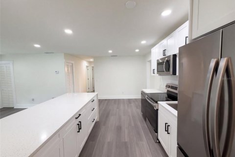 Villa ou maison à vendre à Ocala, Floride: 3 chambres, 165.55 m2 № 2414045 - photo 7