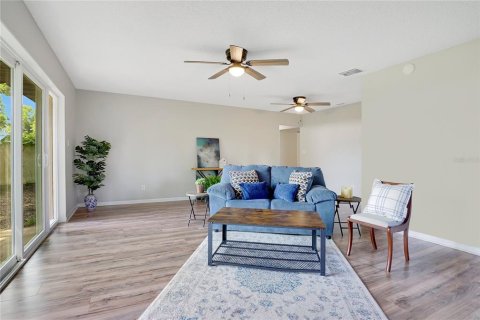 Appartement à louer à DeLand, Floride: 2 chambres, 99.96 m2 № 1808443 - photo 8
