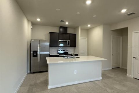 Touwnhouse à louer à Kissimmee, Floride: 3 chambres, 143.81 m2 № 2429240 - photo 8