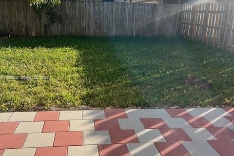 House in Homestead, Florida 4 bedrooms, 239.04 sq.m. № 1986097 - photo 6