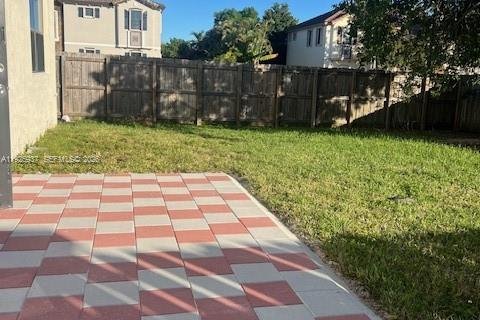 House in Homestead, Florida 4 bedrooms, 239.04 sq.m. № 1986097 - photo 7