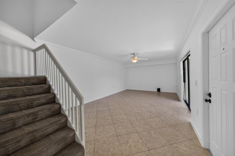 Купить таунхаус в Уэст-Палм-Бич, Флорида 5 комнат, 117.43м2, № 2177341 - фото 23