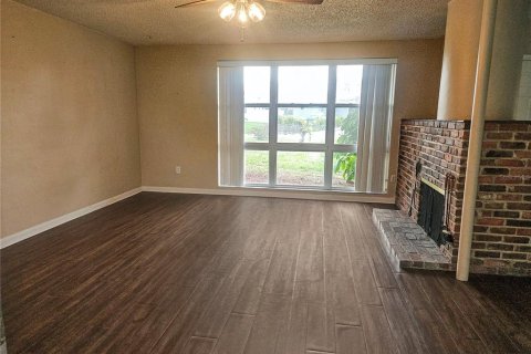 House in Clearwater, Florida 3 bedrooms, 133.22 sq.m. № 2267011 - photo 4