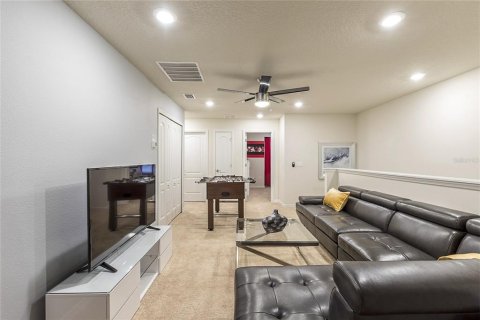Townhouse in Davenport, Florida 5 bedrooms, 192.87 sq.m. № 1853450 - photo 13