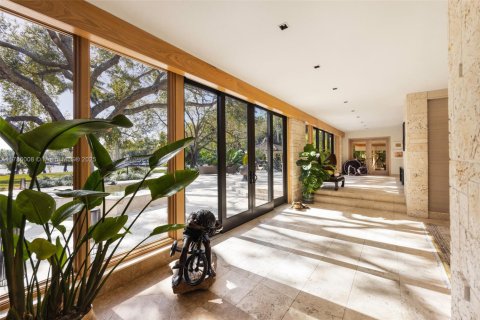 House in Coral Gables, Florida 7 bedrooms, 1007.06 sq.m. № 1861337 - photo 8