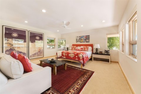 House in Coral Gables, Florida 7 bedrooms, 1007.06 sq.m. № 1861337 - photo 16