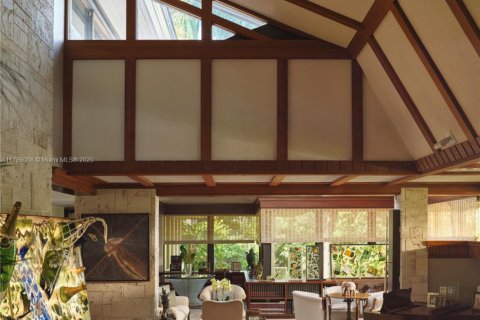 House in Coral Gables, Florida 7 bedrooms, 1007.06 sq.m. № 1861337 - photo 5