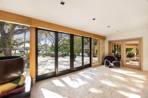 House in Coral Gables, Florida 7 bedrooms, 1007.06 sq.m. № 1861337 - photo 9