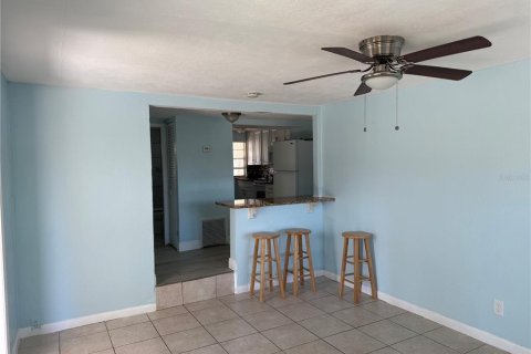 Immobilier commercial à vendre à Clearwater, Floride: 9 chambres, 371.52 m2 № 2151264 - photo 15