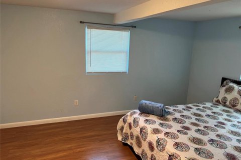 Immobilier commercial à vendre à Clearwater, Floride: 9 chambres, 371.52 m2 № 2151264 - photo 19