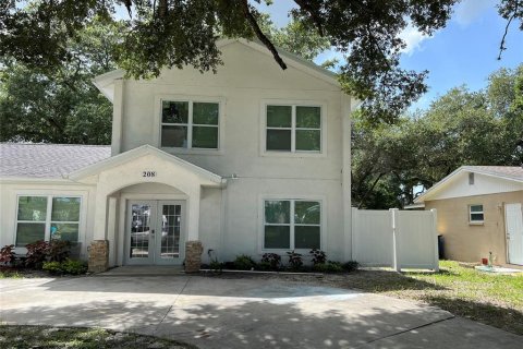 Immobilier commercial à vendre à Clearwater, Floride: 9 chambres, 371.52 m2 № 2151264 - photo 2