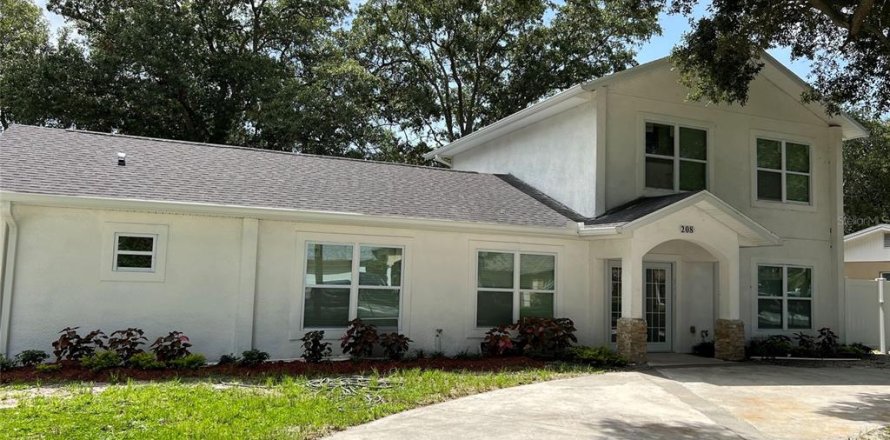 Immobilier commercial à Clearwater, Floride 9 chambres, 371.52 m2 № 2151264