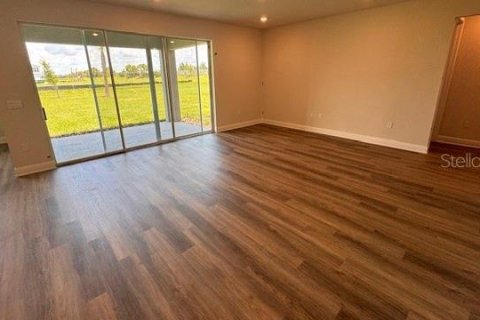House in Bradenton, Florida 4 bedrooms, 304.25 sq.m. № 1854293 - photo 3