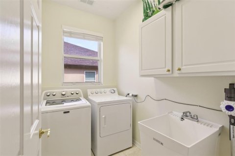 Casa en venta en Trinity, Florida, 4 dormitorios, 222.04 m2 № 1835549 - foto 12