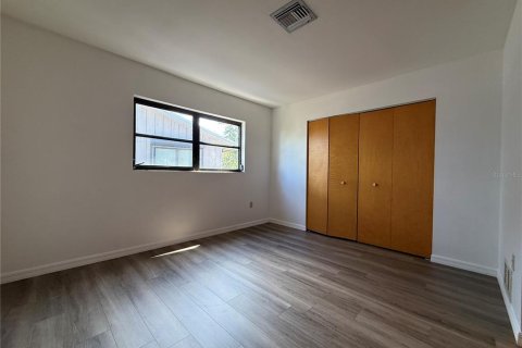 Condo in Sarasota, Florida, 2 bedrooms  № 1876181 - photo 24