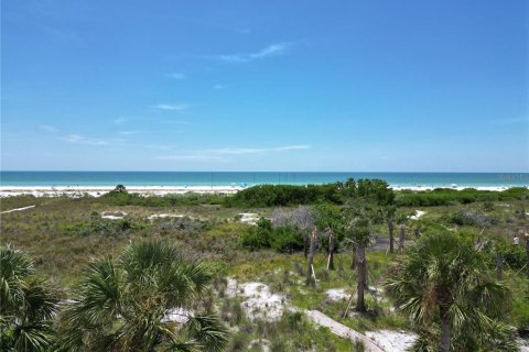 Condo in Sarasota, Florida, 2 bedrooms  № 1876181 - photo 1