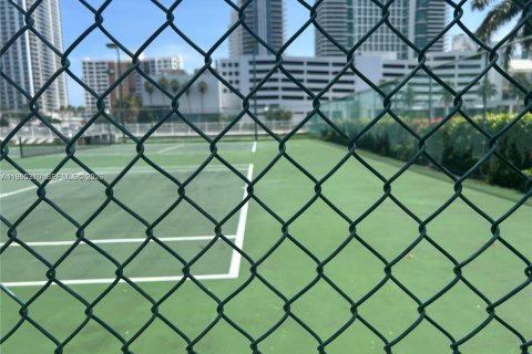 Condominio en alquiler en Hallandale Beach, Florida, 1 dormitorio, 104.98 m2 № 2048119 - foto 25