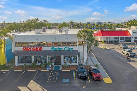 Commercial property in Sarasota, Florida 41.06 sq.m. № 2239920 - photo 14