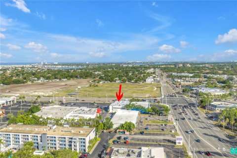 Commercial property in Sarasota, Florida 41.06 sq.m. № 2239920 - photo 21