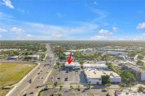 Commercial property in Sarasota, Florida 41.06 sq.m. № 2239920 - photo 29